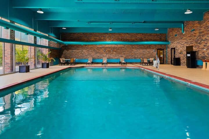 Pool 22 of 33